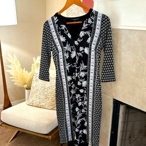 Women’s Dress - White House Black Market XSP black and white patterns